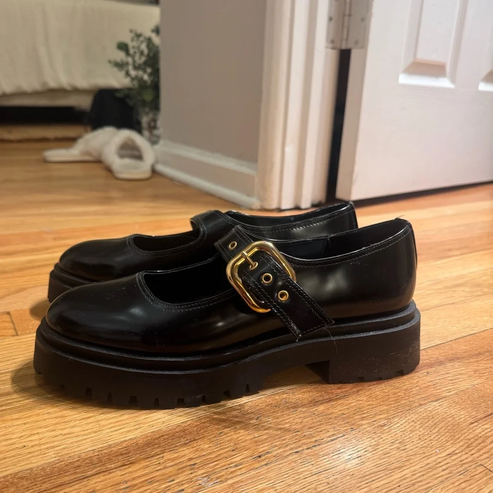 Women’s Black Mary Jane Platform Shoes with Buckle